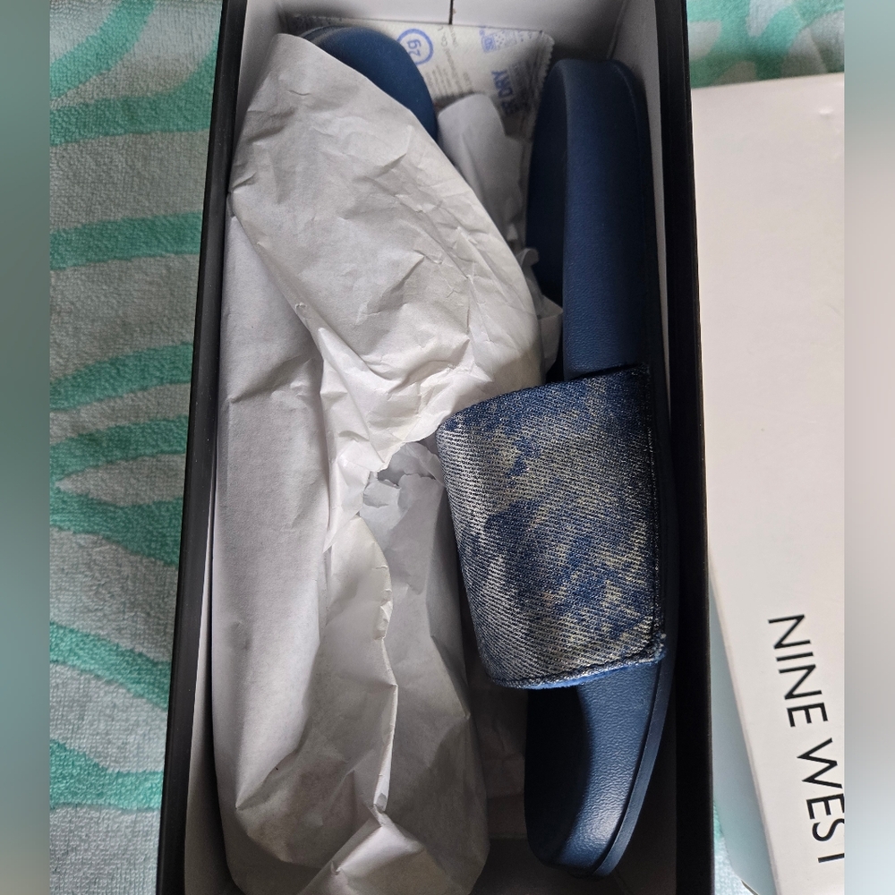 Nine West Sandal